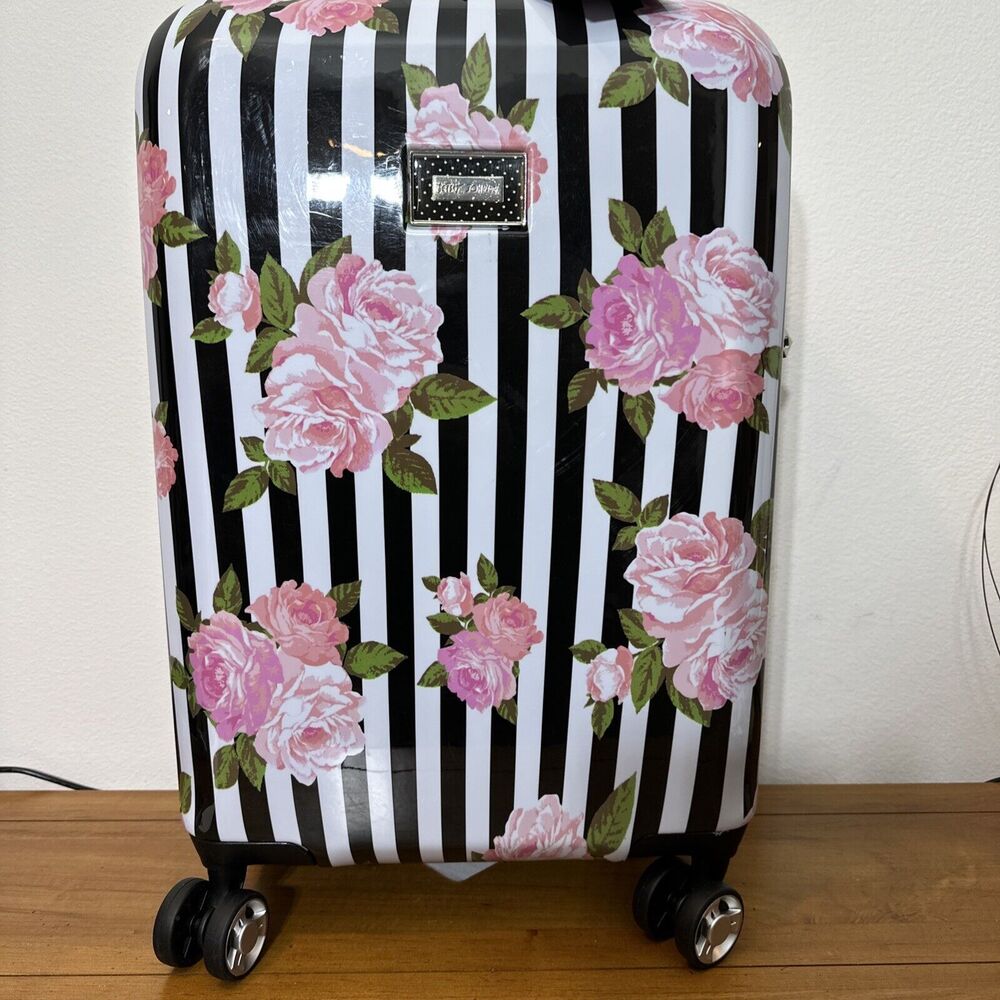 Betsey Johnson Luggage Hardside Carry On 20" Suitcase With Spinner Wheels NWT